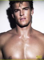 Alan Ritchson