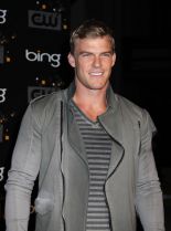 Alan Ritchson #82734 picture (Portrait Medium)