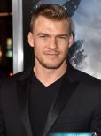 Alan Ritchson