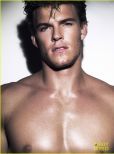 Alan Ritchson