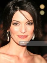 Alana De La Garza