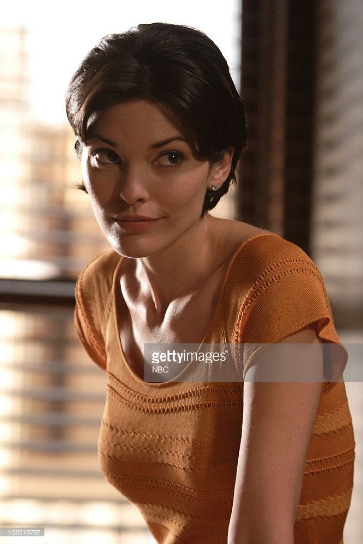 Alana De La Garza