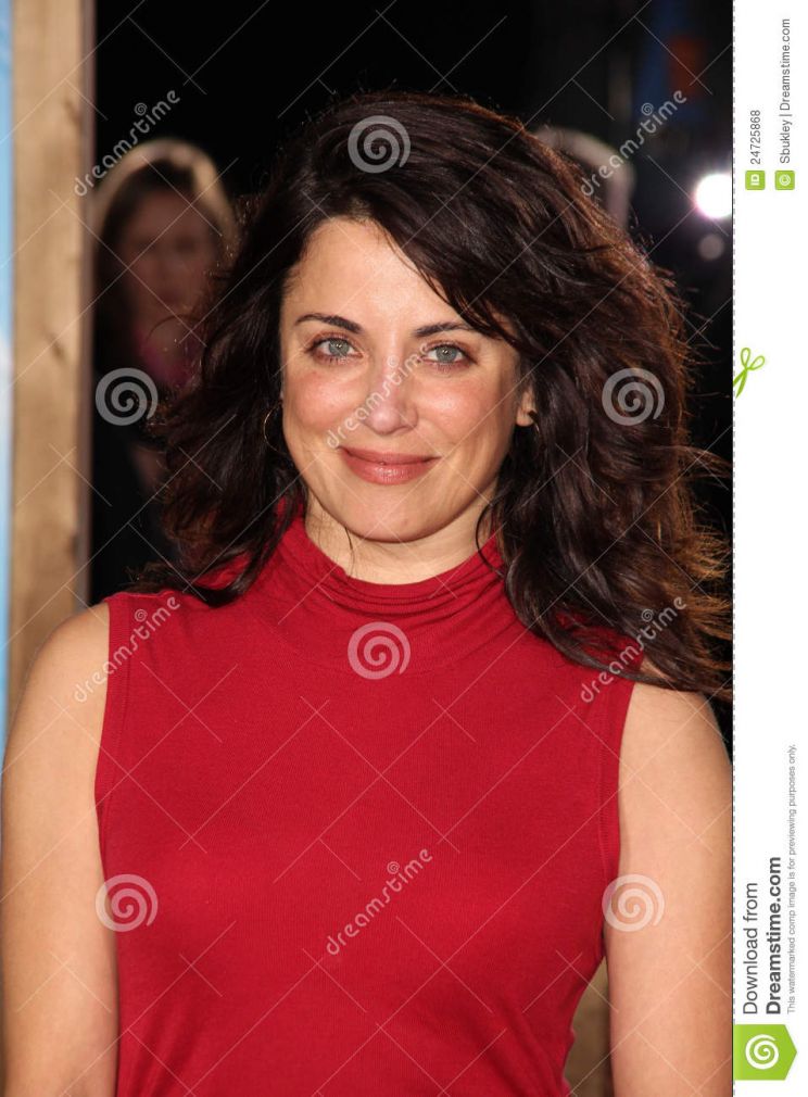 Alanna Ubach