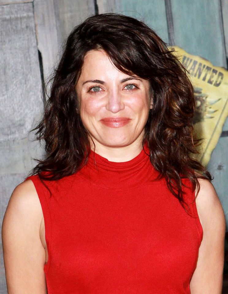 Alanna Ubach