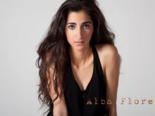 Alba Flores