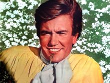 Albert Finney #112993 picture (Landscape Medium)