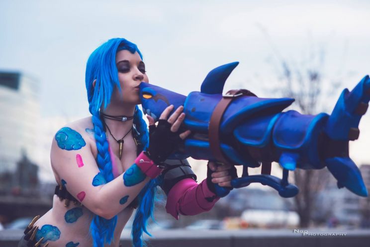Alessa Savage