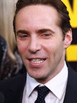 Alessandro Nivola