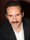 Alessandro Nivola