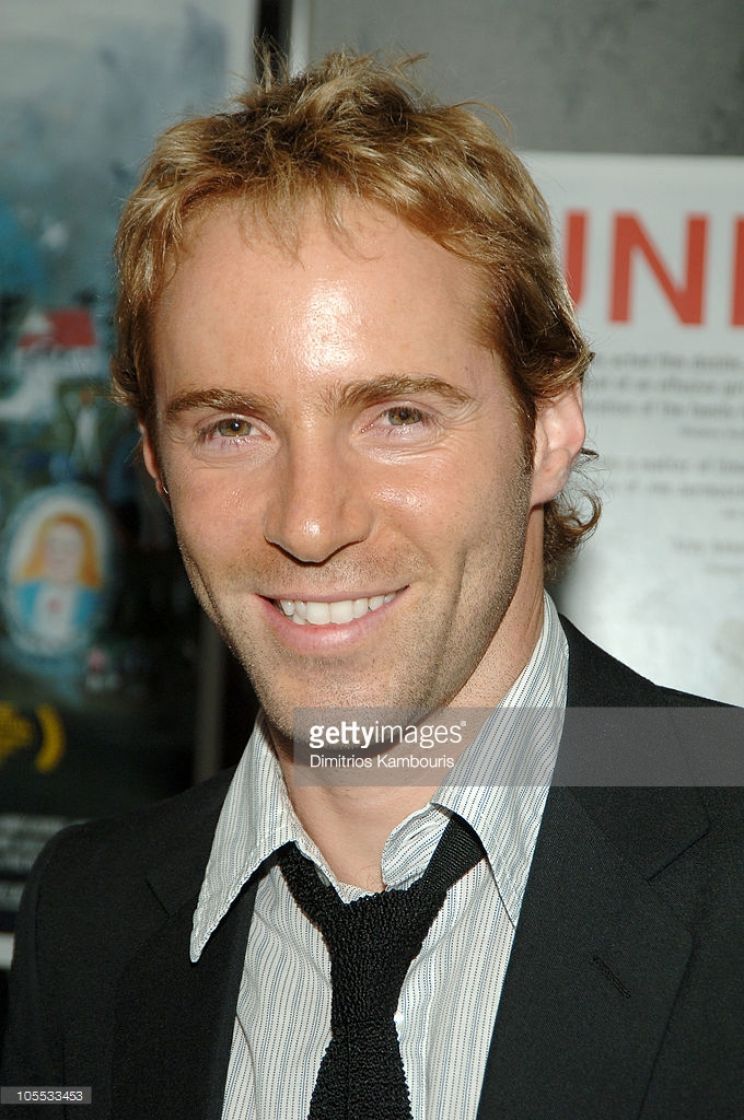 Alessandro Nivola