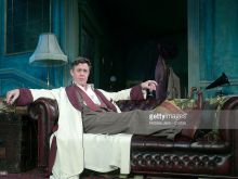 Alex Jennings