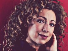 Alex Kingston photo
