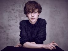 Alex Lawther