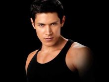 Alex Meraz