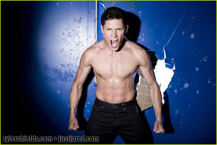Alex Meraz