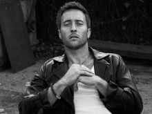 Alex O'Loughlin