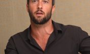 Alex O'Loughlin