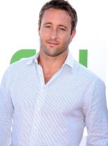 Alex O'Loughlin photo