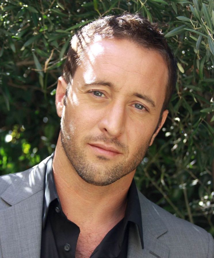 Alex O'Loughlin