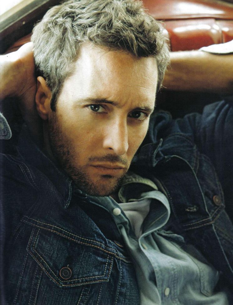 Alex O'Loughlin