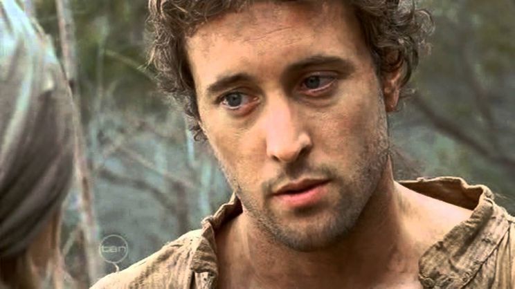 Alex O'Loughlin