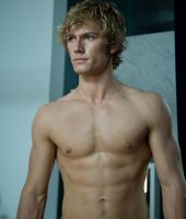 Alex Pettyfer