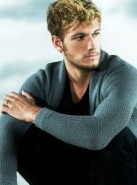 Alex Pettyfer