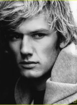 Alex Pettyfer