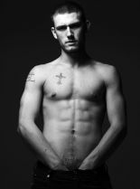 Alex Pettyfer