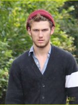 Alex Pettyfer