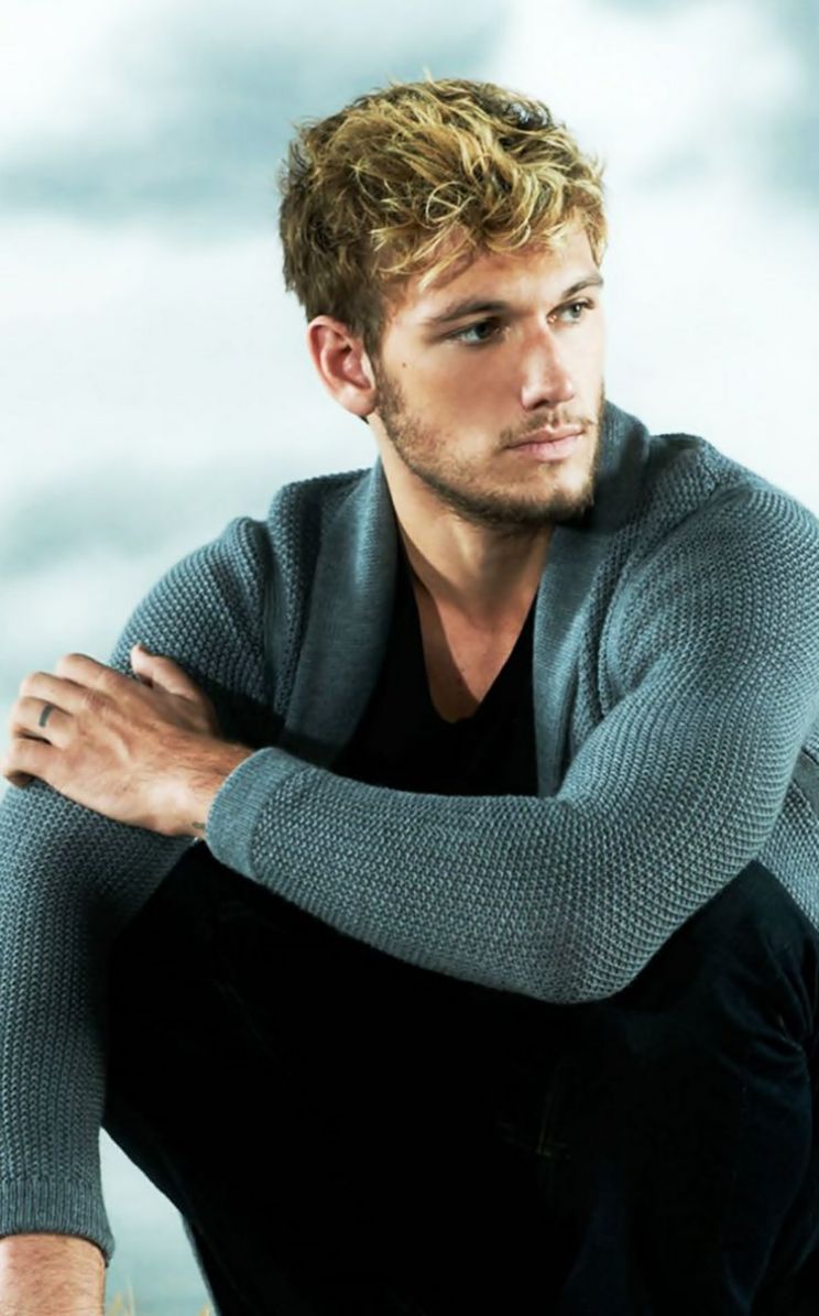 Alex Pettyfer