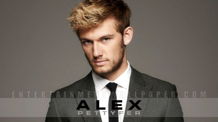 Alex Pettyfer