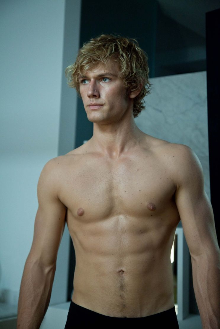 Alex Pettyfer