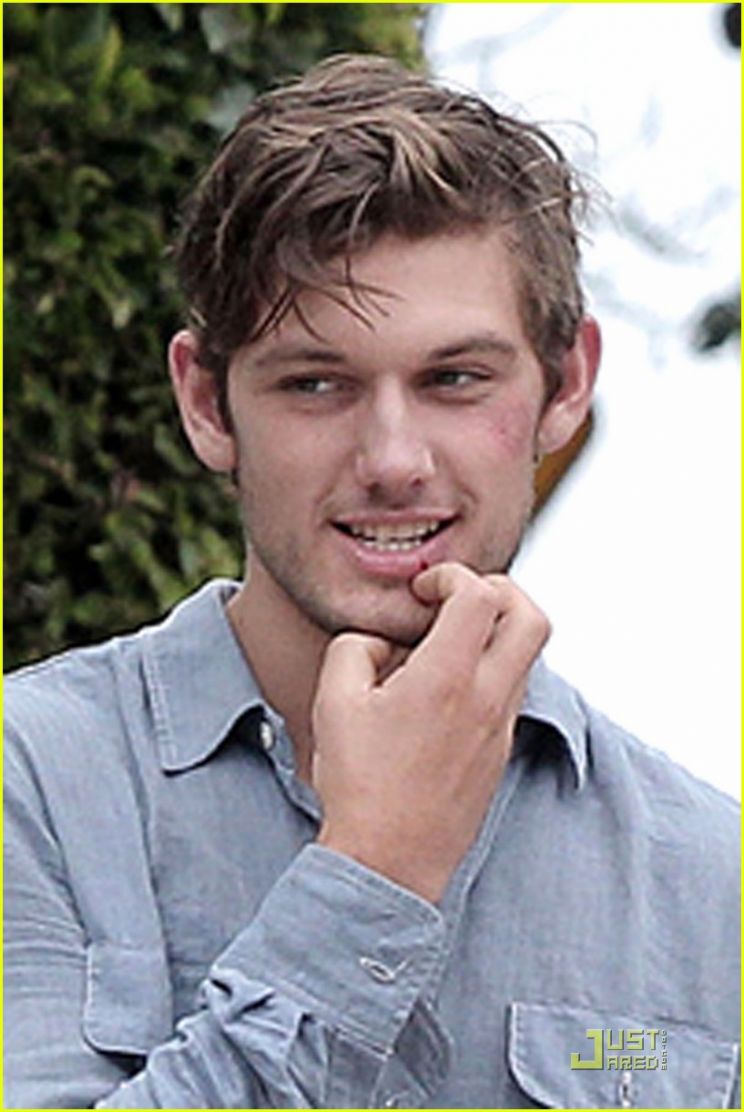 Alex Pettyfer