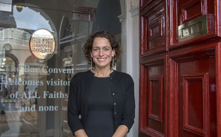 Alex Polizzi