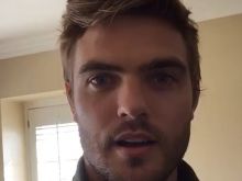 Alex Roe