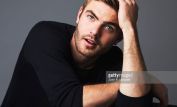 Alex Roe