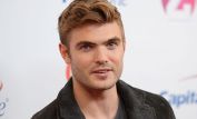 Alex Roe