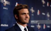 Alex Roe