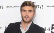 Alex Roe