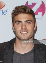 Alex Roe