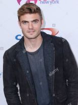 Alex Roe