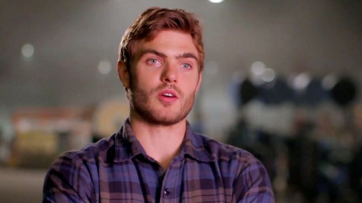 Alex Roe