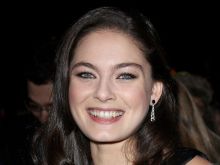 Alexa Davalos