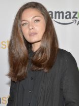 Alexa Davalos