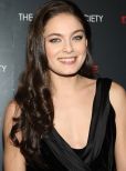 Alexa Davalos