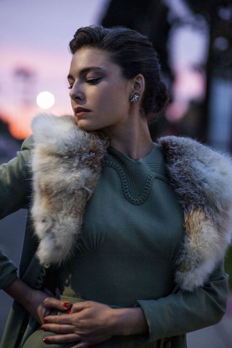 Alexa Davalos