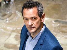 Alexander Armstrong