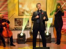 Alexander Armstrong