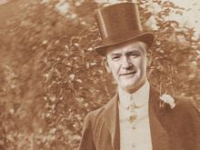 Alexander Armstrong